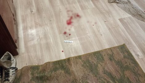 Женщина в Ульяновске атаковала полицейского ножом