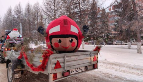 Новогоднее чудо в больнице: Подарки и улыбки от Дедов Морозов для детей