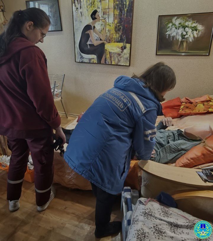 В Ульяновске спасатели оперативно пришли на помощь пожилому мужчине, оказавшемуся в запертой квартире