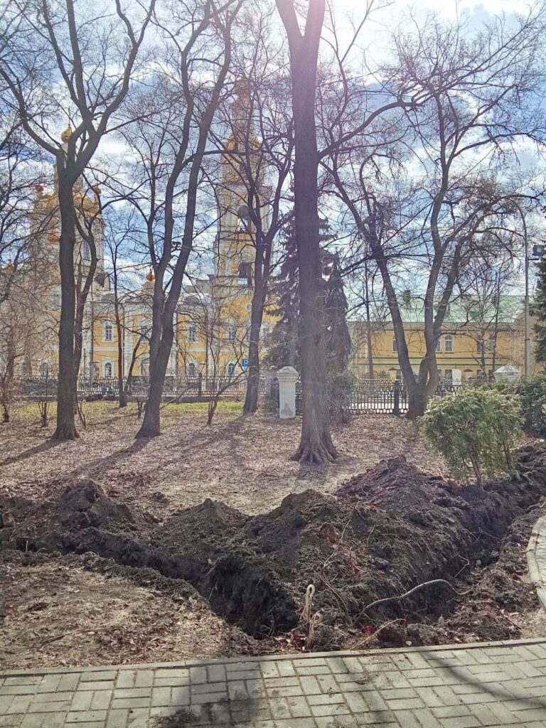 Сквер Ульянова в Ульяновске станет светлее: стартовал масштабный ремонт освещения