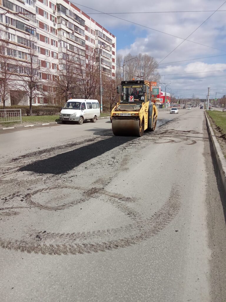 Масштабное обновление дорог в Ульяновске: за сутки отремонтировано 14 участков