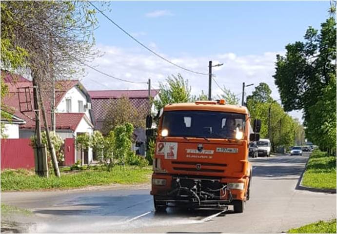 Масштабная уборка после ливня в Ульяновске: вывезено 8 КамАЗов смёта