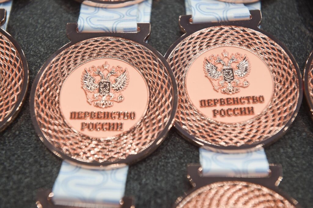 Бронзовый триумф Ульяновска: Юные боксерши Виктория Крайнова и Ева Павловская покорили Первенство России
