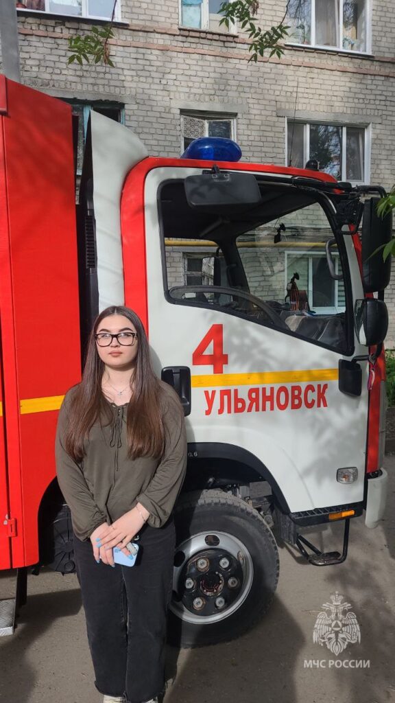 Ульяновские пожарные спасли мужчину из горящей квартиры