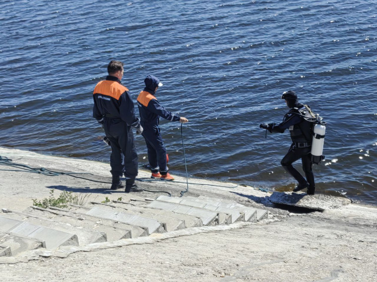 Готовность №1: Водолазы Ульяновска начали масштабную чистку дна Волги перед купальным сезоном