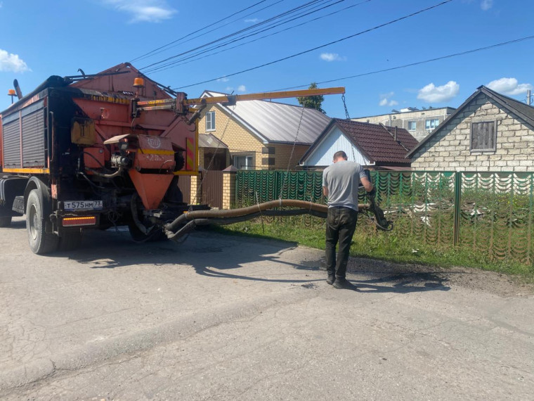 Ульяновск активно преображается: 16 улиц отремонтировано за сутки, продолжаются масштабные работы по благоустройству
