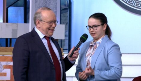 Ульяновская Школьница Триумфально Завоевала «Умниц и Умников» и Место в МГИМО