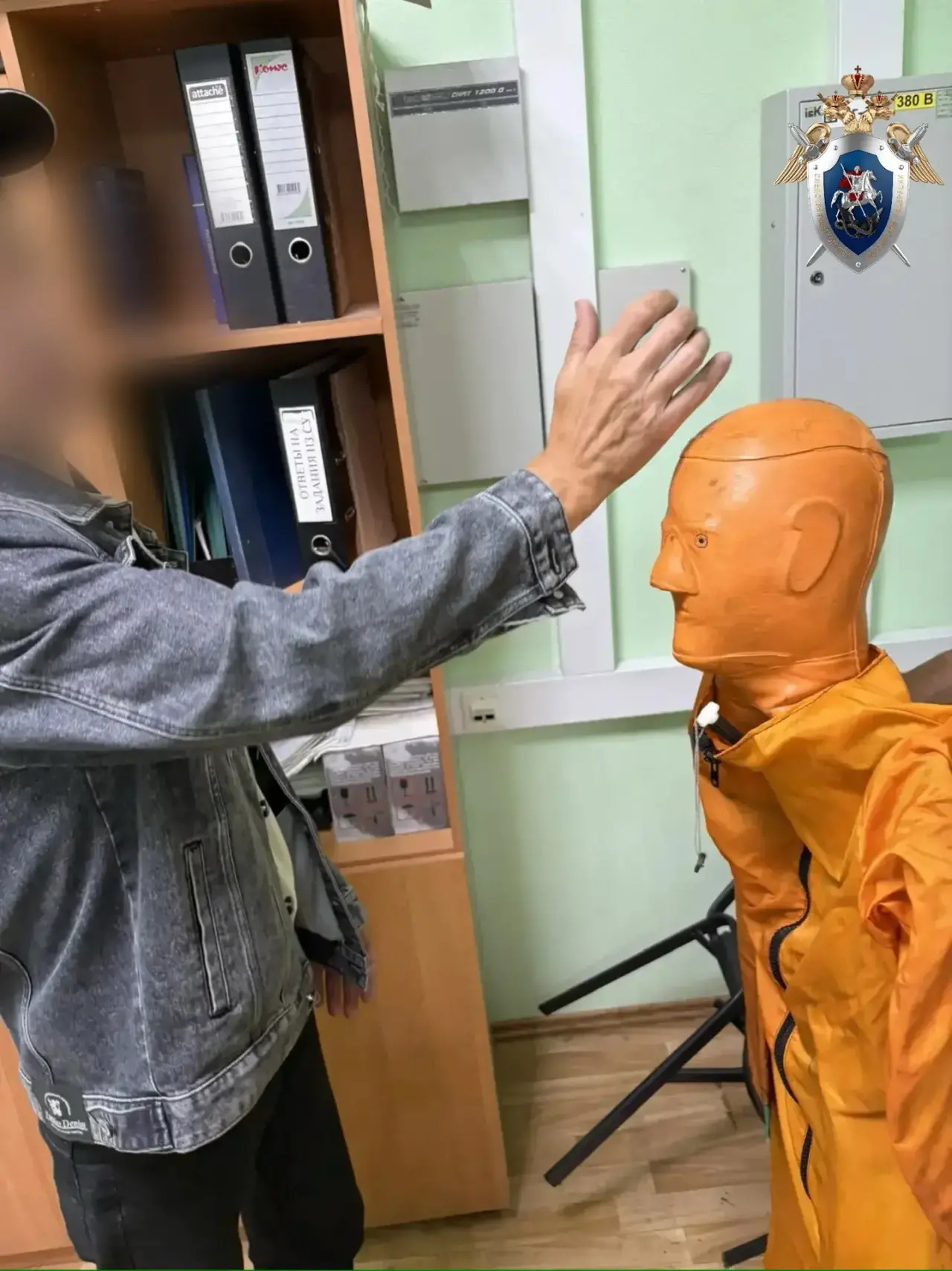 В Старомайнском районе сельчанин предстанет перед судом за жестокое избиение матери с летальным исходом